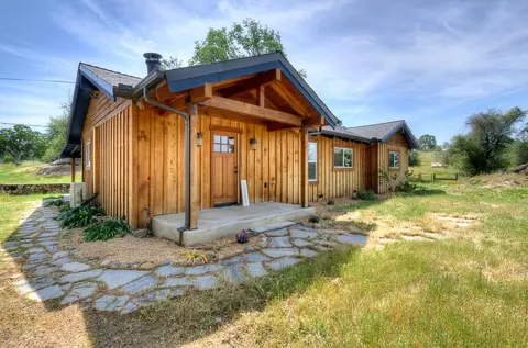 15753 Morgan Canyon Rd, Prather, CA 93651