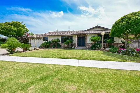 3103 E Magill, Fresno, CA 93710