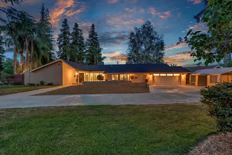 30960 Tower Rd, Visalia, CA 93292
