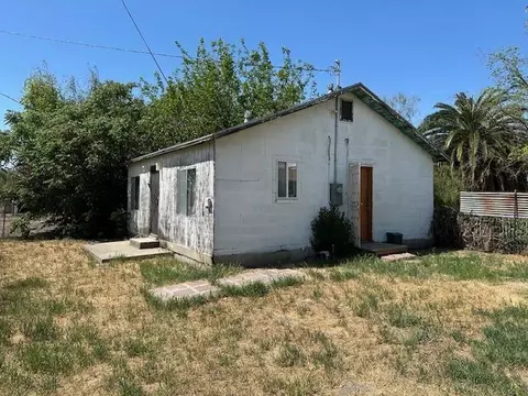 7392 Carmellia Ave, Dos Palos, CA 93620