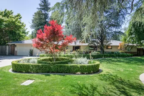 1495 W Dovewood Ln, Fresno, CA 93711