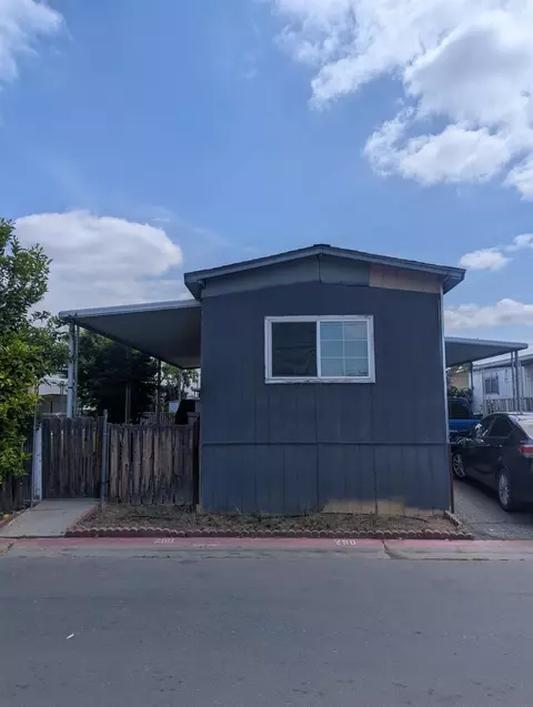 2533 W Mckinley W #290, Fresno, CA 93728
