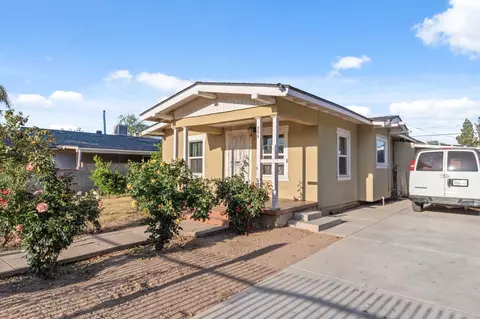 555 S Sierra Vista Ave, Fresno, CA 93702