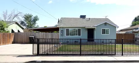 215 W Vine Ave, Visalia, CA 93291