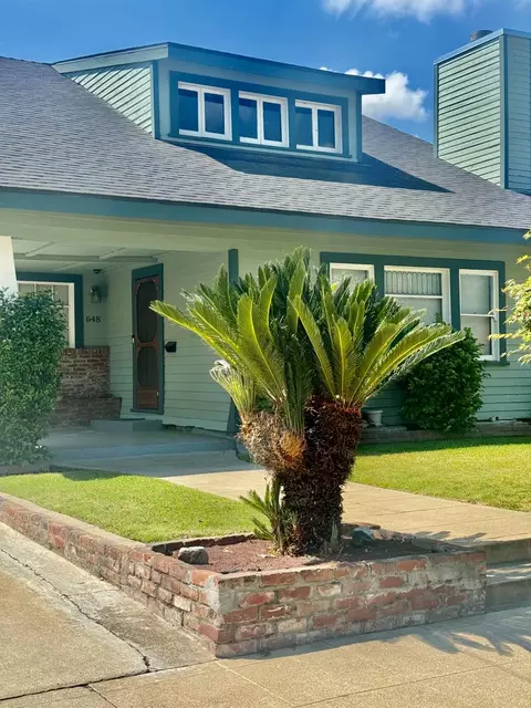 648 Elizabeth St, Fresno, CA 93728