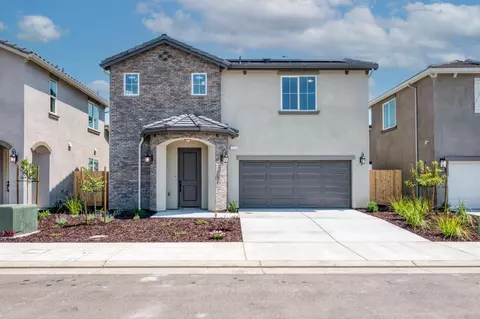 149 N Purdue Ave, Fresno, CA 93727
