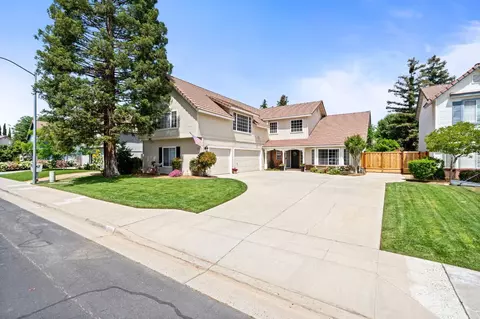 2035 Mesa Ave, Clovis, CA 93611
