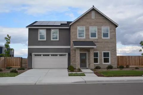 368 Vanderbilt Dr, Lemoore, CA 93245