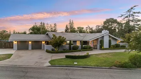 2315 W Celeste Ave, Fresno, CA 93711