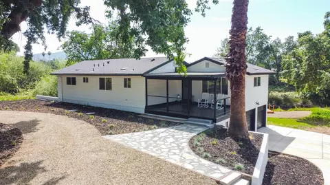 17231 E Trimmer Springs Rd, Sanger, CA 93657