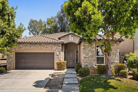 5534 N La Ventana Ave, Fresno, CA 93723
