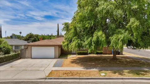 2429 W Norwich Ave, Fresno, CA 93705