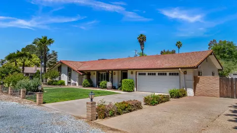 41189 Pomegranate Ct, Madera, CA 93636 photo 1