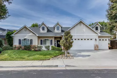 2577 Kenosha Ave, Clovis, CA 93619