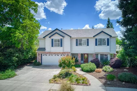 198 Decatur Ave, Clovis, CA 93611