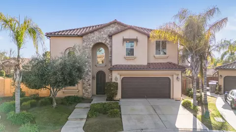 11340 N Via Verona Way, Fresno, CA 93730