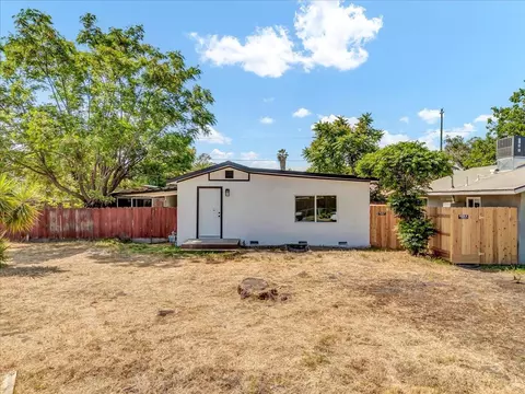 815 Hall Ave, Corcoran, CA 93212