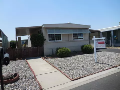221 W Herndon Ave #16, Pinedale, CA 93650
