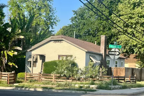 514 S Locust St, Visalia, CA 93291