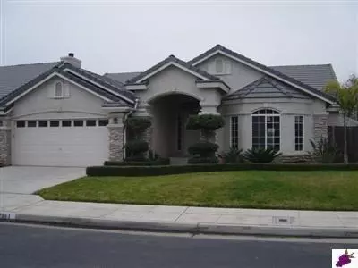 2111 Emilie Ave, Fresno, CA 93730