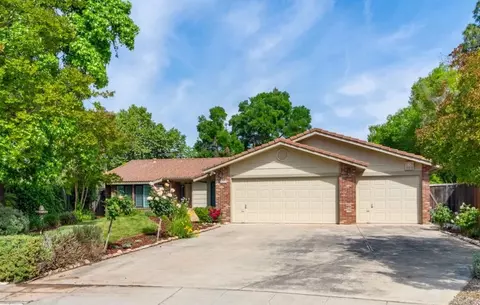 6583 N Hanover Ave, Fresno, CA 93722