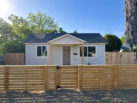 212 Alameda Ave, Chowchilla, CA 93610