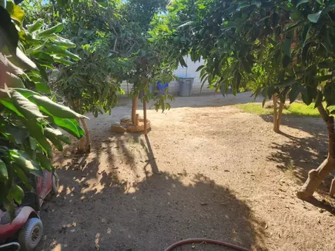 725 18th, Delano, CA 93215