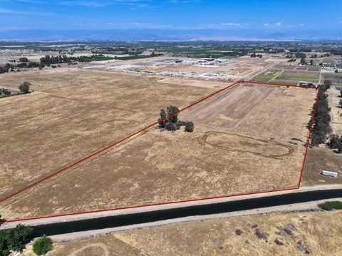 2165 N Leonard Ave, Fresno, CA 93737