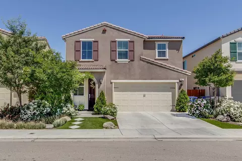 3877 Griffith Ave, Clovis, CA 93619