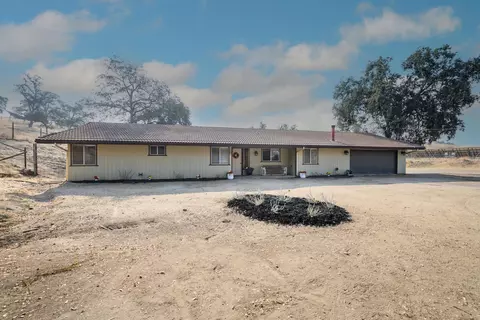22630 Stagecoach Ln, Clovis, CA 93619 photo 1