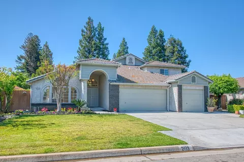 2113 E Portland Ave, Fresno, CA 93720