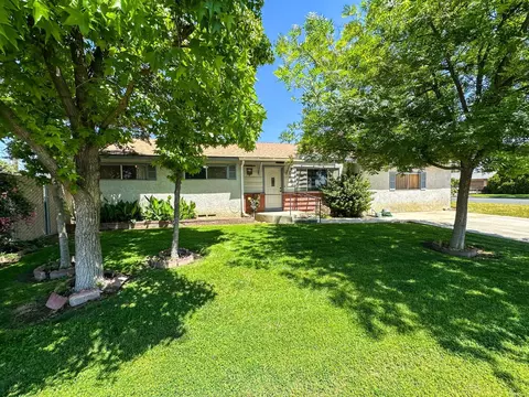 1482 W Thurman, Porterville, CA 93257