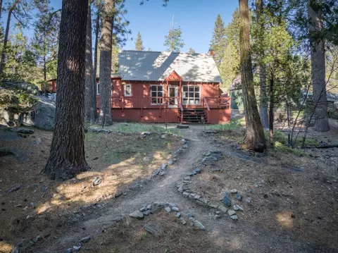 41391 Musick Dr, Shaver Lake, CA 93664