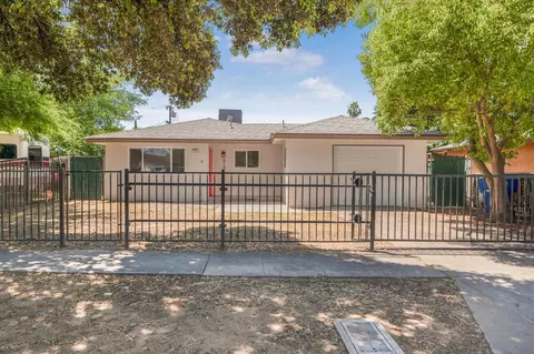 919 W Eden Ave, Fresno, CA 93706