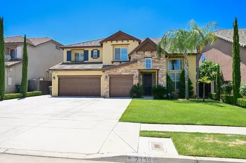 2138 El Paso Ave, Clovis, CA 93611