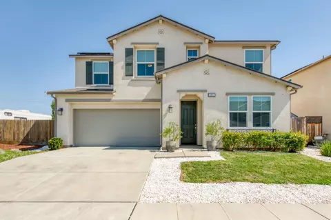 3923 Morris Ave, Clovis, CA 93619