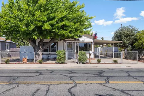 261 Belmont Rd, Exeter, CA 93221