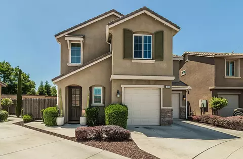 7005 N Astoria Ave, Fresno, CA 93722