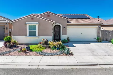 3930 Saginaw Ave, Clovis, CA 93619