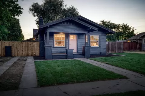 1819 N Vagedes Ave, Fresno, CA 93705