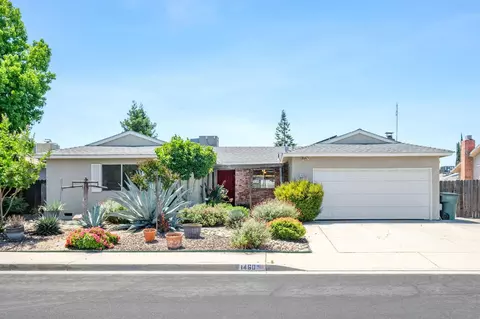 1460 Santa Ana Ave, Clovis, CA 93611