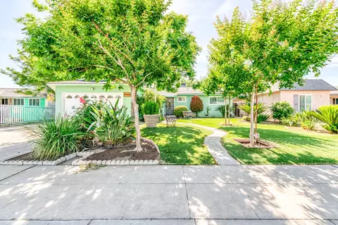 2860 Fine Ave, Clovis, CA 93612