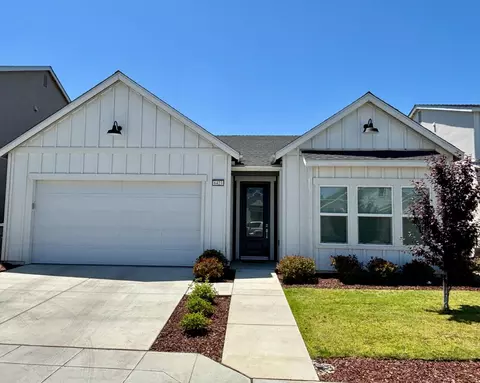 6423 E Robinson, Fresno, CA 93727