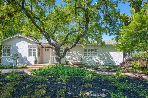 4909 N Sunset Ave, Fresno, CA 93704
