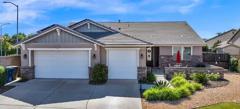 1188 Blackwood Ave, Clovis, CA 93619