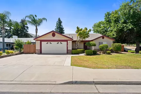 392 W Magill Ave, Clovis, CA 93612