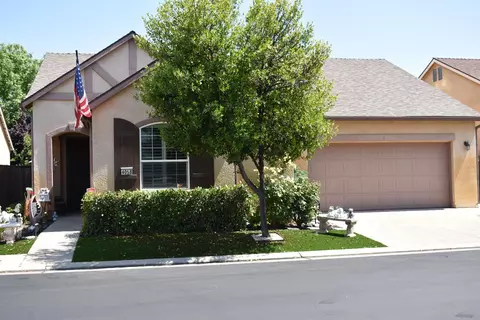 4058 Chessa Ln, Clovis, CA 93619