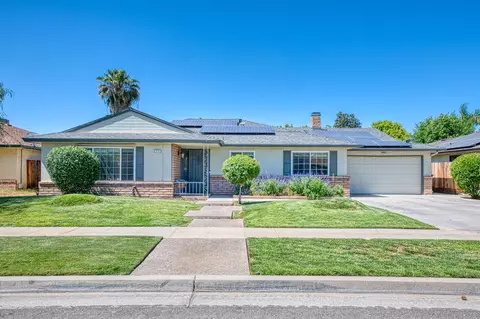 926 E Birch Ave, Fresno, CA 93720