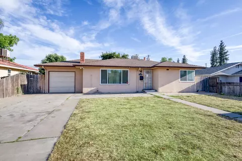 1205 W Clinton Ave, Fresno, CA 93705
