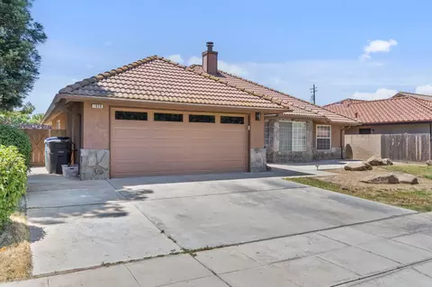 1958 Sundance Ln, Madera, CA 93637